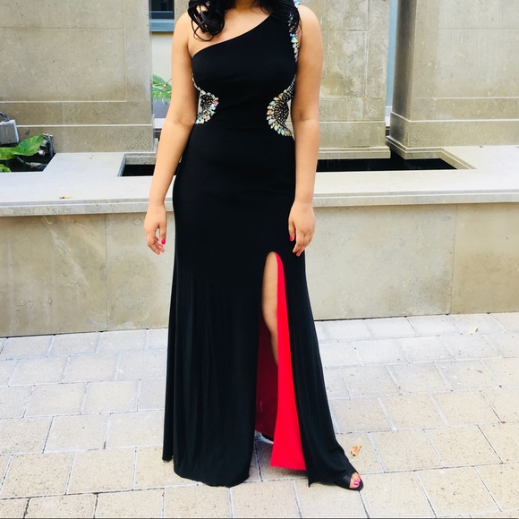 Black & pink one shoulder prom dress! - Picture 2 of 4